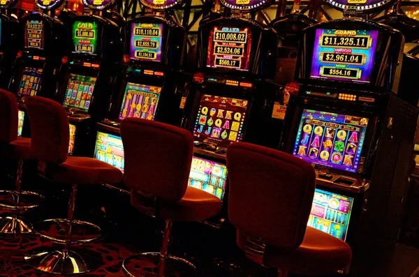 microgaming dashboard showing live sports markets and payment options